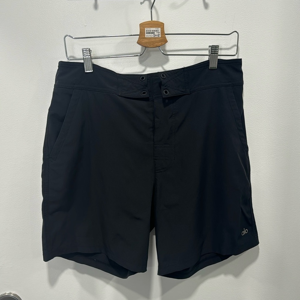 ALO Yoga  Black Shorts